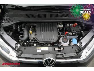 Volkswagen Up! 1.0 5-DRS Airco Bluetooth 59.636 km! picture 7