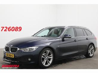 Unfallwagen BMW 3-serie Touring 320d EDE Luxury LED ACC Leder Memory Camera SHZ PDC 2016/2