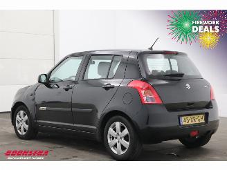 Suzuki Swift 1.3 Shogun 5-DRS Airco Bluetooth 109.026 km! picture 4