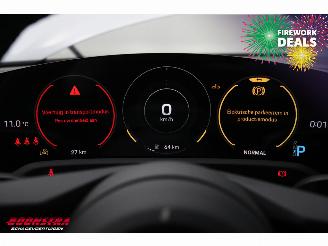 Porsche Taycan 4 93 kWh Pano Bose Sport Chrono ACC Memory 360° 15 km!! picture 13