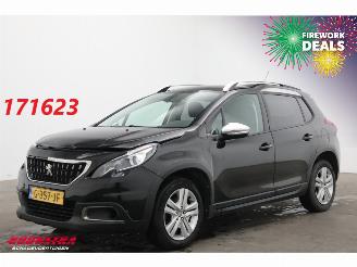 skadebil auto Peugeot 2008 1.2 PureTech Aut. Signature Navi Airco Cruise PDC 59.303 km! 2019/9