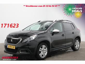 damaged passenger cars Peugeot 2008 1.2 PureTech Aut. Signature Navi Airco Cruise PDC 59.303 km! 2019/9