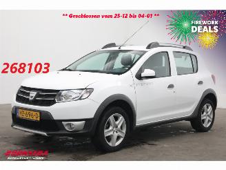 skadebil auto Dacia Sandero 0.9 TCe Bi-Fuel SL Stepway Navi Airco Cruise PDC AHK 127.312 km! 2016/1