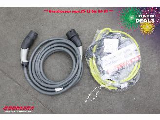 Mini Cooper SE Electric Yours 33 kWh Pano LED HUD H/K Leder SHZ Camera 60.571 km! picture 23