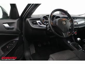 Alfa Romeo Giulietta 1.4 T Distinctive 170 PK Bluetooth Clima Cruise PDC picture 10