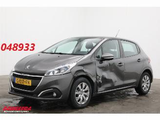 Avarii autoturisme Peugeot 208 1.2 PureTech Active Navi Airco Cruise Camera PDC 82.185 km! 2019/6