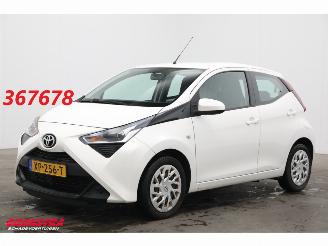 Unfallwagen Toyota Aygo 1.0 VVT-i x-play Radio Bluetooth Airco Cruise Camera 2019/2
