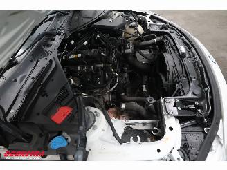 BMW 3-serie Touring 318i Aut. Leder Navi SHZ PDC AHK 133.401 km! picture 5