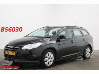 Auto incidentate Ford Focus 1.0 EcoBoost Trend Navi Airco Cruise PDC AHK 150.563 km! 2013/5