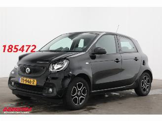 Damaged car Smart Forfour 1.0 Business Solution Navi Clima Cruise SHZ Leder 2018/11