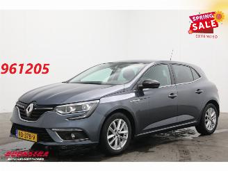Vaurioauto  passenger cars Renault Mégane 1.2 TCe Limited Navi Clima Cruise PDC 2017/11