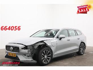 Voiture accidenté Volvo V-60 T6 Plug-in hybrid AWD Essential Bright LED ACC Navi Camera LRHZ AHK 2025/4