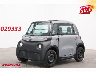 krockskadad bil auto Opel E-klasse Rocks-E Base 2025/5