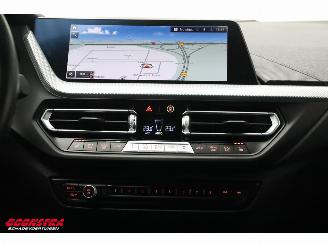 BMW 1-serie 120i Aut. Sportline LED Navi Cruise LRHZ SHZ picture 11