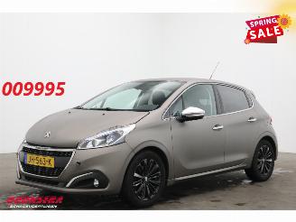Voiture accidenté Peugeot 208 1.2 PureTech Allure 5-DRS Bluetooth Clima Cruise 97.956 km! 2016/3
