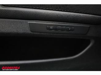 BMW 5-serie Touring 520i Aut. M-Sport Pano Leder Memory SHZ Orig. NL 151.381 km! picture 20