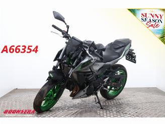 uszkodzony motocykle Kawasaki  Z500 SE ABS LED 2025/6