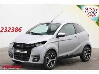skadebil brommobiel Aixam  E Coupe Elektrisch Premium Moped Leder Bluetooth Camera 2021/11