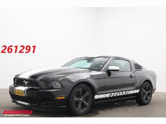 Vaurioauto  passenger cars Ford USA Mustang 3.7 V6 Leder Navi Clima Cruise Camera 2013/10