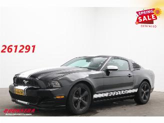 Unfallwagen Ford USA Mustang 3.7 V6 Leder Navi Clima Cruise Camera 2013/10
