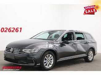 uszkodzony samochody osobowe Volkswagen Passat Variant 1.4 TSI PHEV GTE Business LED ACC ErgoComf. SHZ Camera 2022/12