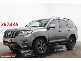 damaged commercial vehicles Toyota Landcruiser 2.8 D-4D-F Challenger Blind Van Leder Navi Cruise Camera SHZ Ventilatie AHK 2022/9