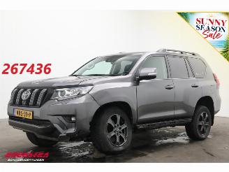 krockskadad bil bedrijf Toyota Landcruiser 2.8 D-4D-F Challenger Blind Van Leder Navi Cruise Camera SHZ Ventilatie AHK 2022/9
