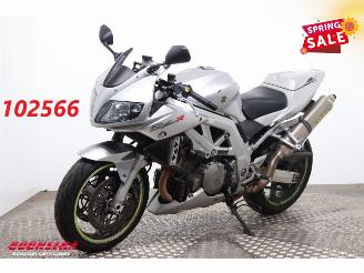 krockskadad bil motor Suzuki SV 1000 S Arrow 36.404 km! 2004/3