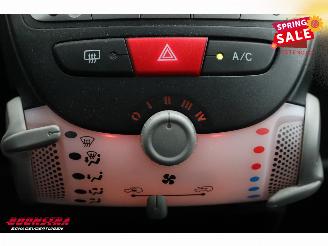 Peugeot 107 1.0 XR 3-DRS Airco 104.908 km! picture 20