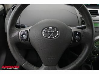 Toyota Yaris 1.3 VVTi Executive 5-DRS Clima PDC AHK 178.940 km! picture 11