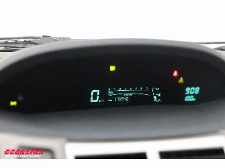 Toyota Yaris 1.3 VVTi Executive 5-DRS Clima PDC AHK 178.940 km! picture 12