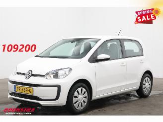 Vaurioauto  passenger cars Volkswagen Up! 1.0 BMT move up! Airco Bluetooth 77.587 km! 2017/8