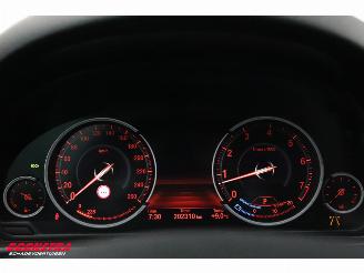 BMW 5-serie Touring 520i M-Sport BiXenon ACC HUD 360° SHZ PDC picture 12