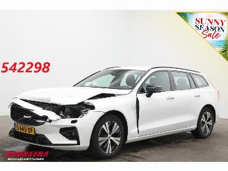 skadebil auto Volvo V-60 2.0 B3 Plus Dark LED ACC Leder H/K Camera SHZ AHK 2023/5