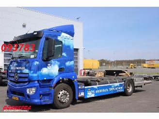 Schadeauto Mercedes Actros EMOS 1920 Electric 200kWh Full Air LBW 132.418 km! 2017/3