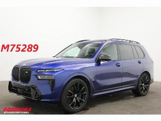 Vaurioauto  passenger cars BMW X7 M60i xDrive 6p. Sky Lounge Massage B&W HUD 360° Memory AHK 2022/9