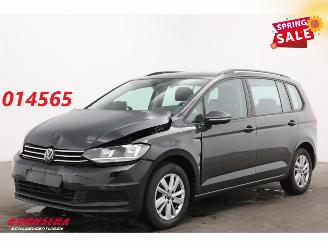 Coche accidentado Volkswagen Touran 2.0 TDI 150 PK DSG Navi Clima Cruise SHZ PDC 2023/8