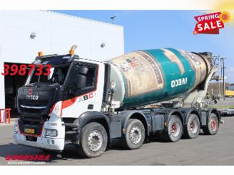 skadebil vrachtwagen Iveco  -Way 460 10X4 Betonmixer Schwing Stetter Euro 6 2018/11