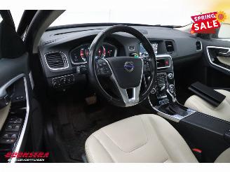 Volvo V-60 2.4 D6 Twin Engine Summum Schuifdak H/K Memory BiXenon Camera SHZ AHK picture 12