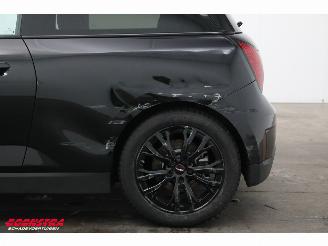 Mini Cooper SE Favoured M 54.2 kWh Pano LED ACC Leder Camera SHZ 2.035 km! picture 12