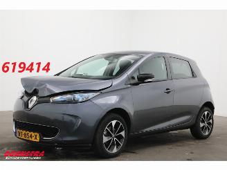 škoda osobní automobily Renault Zoé R90 Intens 41 kWh (ohne Accu) Navi Clima Cruise PDC 65.054 km! 2017/2