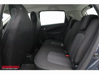Renault Zoé R90 Intens 41 kWh (ohne Accu) Navi Clima Cruise PDC 65.054 km! picture 18