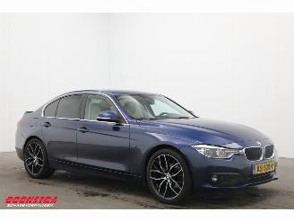 BMW 3-serie 318i Leder LED Navi Clima Cruise SHZ PDC picture 2