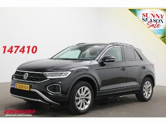 škoda osobní automobily Volkswagen T-Roc 1.0 TSI Life Virtual ACC Apple/Android Camera 24.136 km! 2024/4