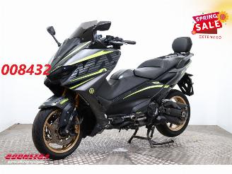 skadebil motor Yamaha  T-Max 560 LED ABS Akrapovic Cruise 2020/9