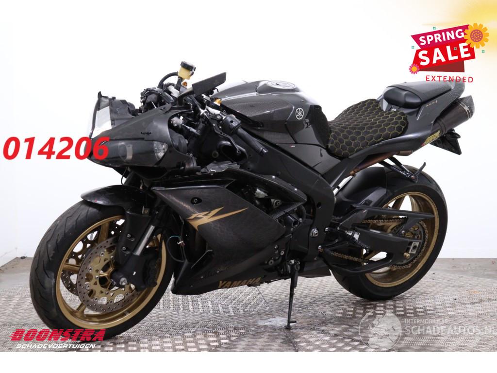 Yamaha  YZF-R1 Akrapovic