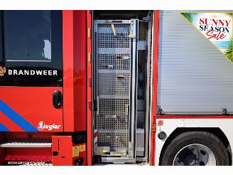 Mercedes Atego 1527 Ziegler Komplett Feuerwehr 16.684 km! Euro 6 picture 19