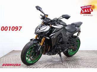 Vaurioauto  passenger cars Kawasaki  Z1100 Z1100 ABS LED Arrow Cruise 986 km!! 2026/3