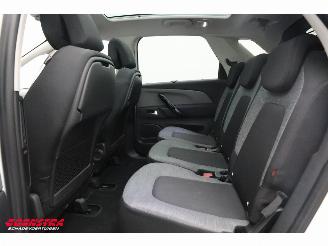 Citroën C4-picasso 1.2 PureTech Live Pano Navi Clima Cruise Camera PDC AHK 76.519 km! picture 19