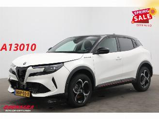 Vaurioauto  passenger cars Alfa Romeo Junior 1.2 Turbo Hybrid Ibrida Speciale Navi Clima Cruise Camera SHZ PDC 2025/1